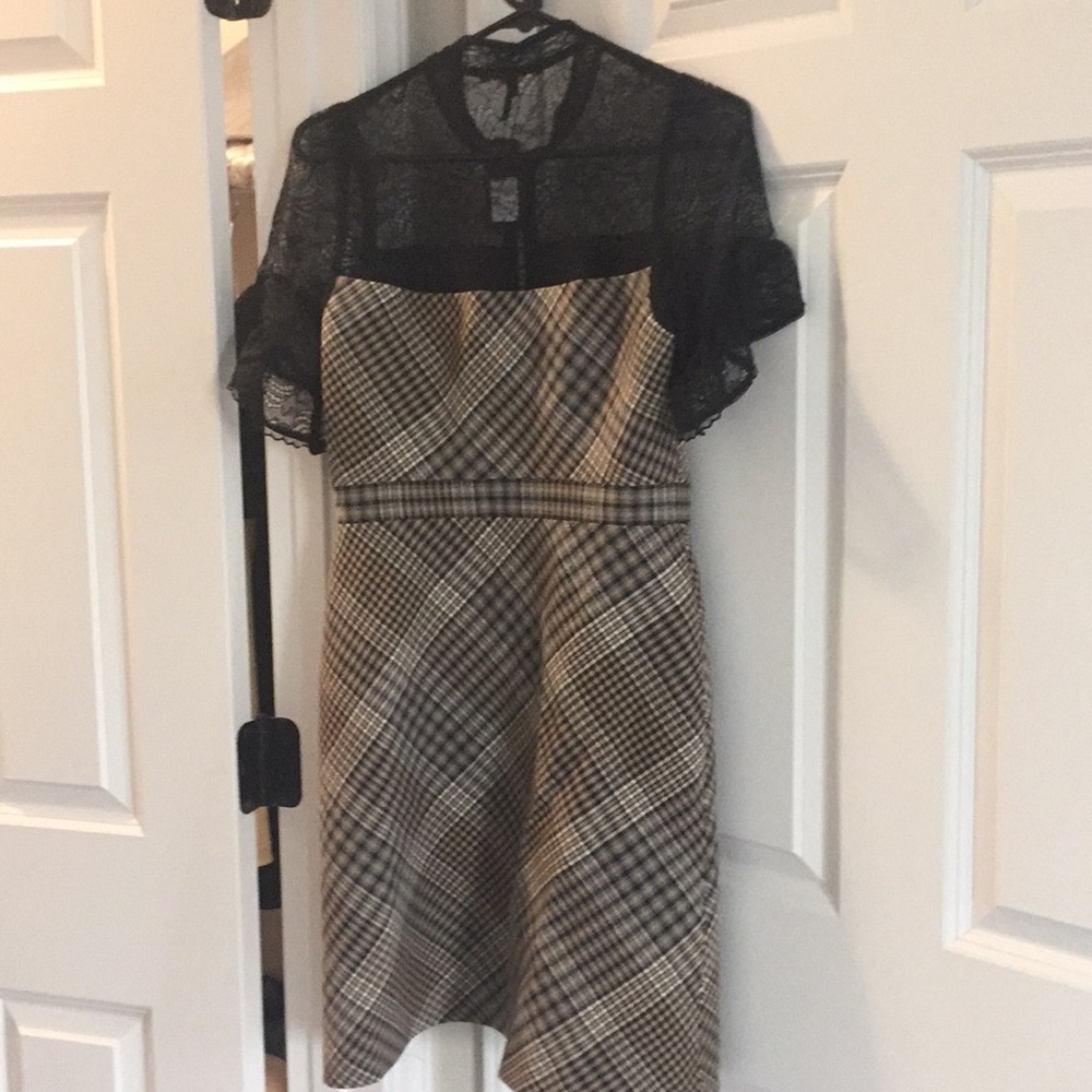 Pretty maje plaid lace dress🎉